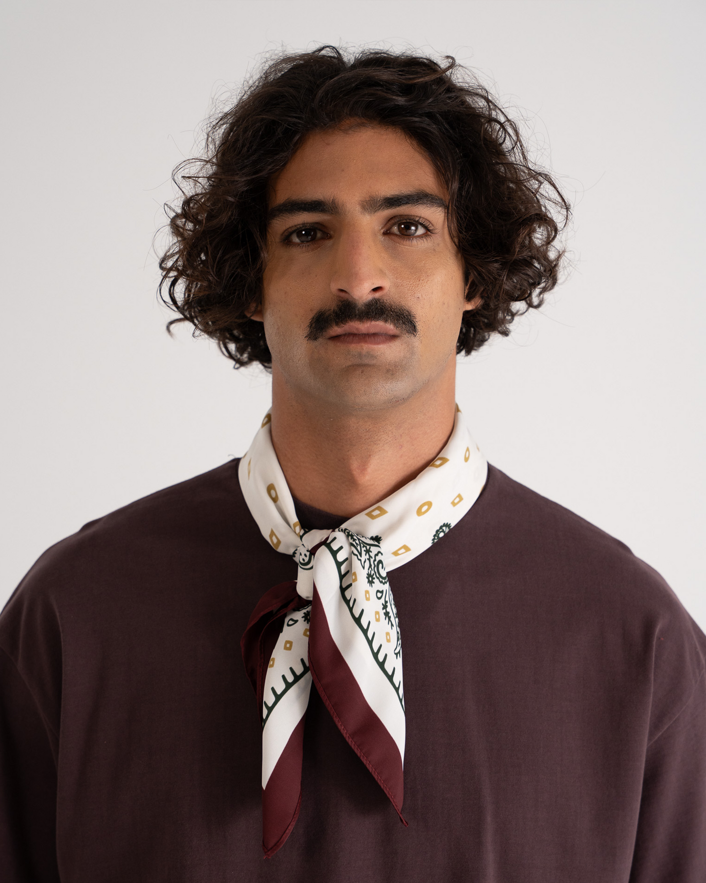 Escapism Scarf Bordeaux