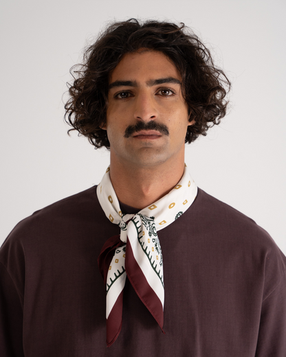 Escapism Scarf Bordeaux