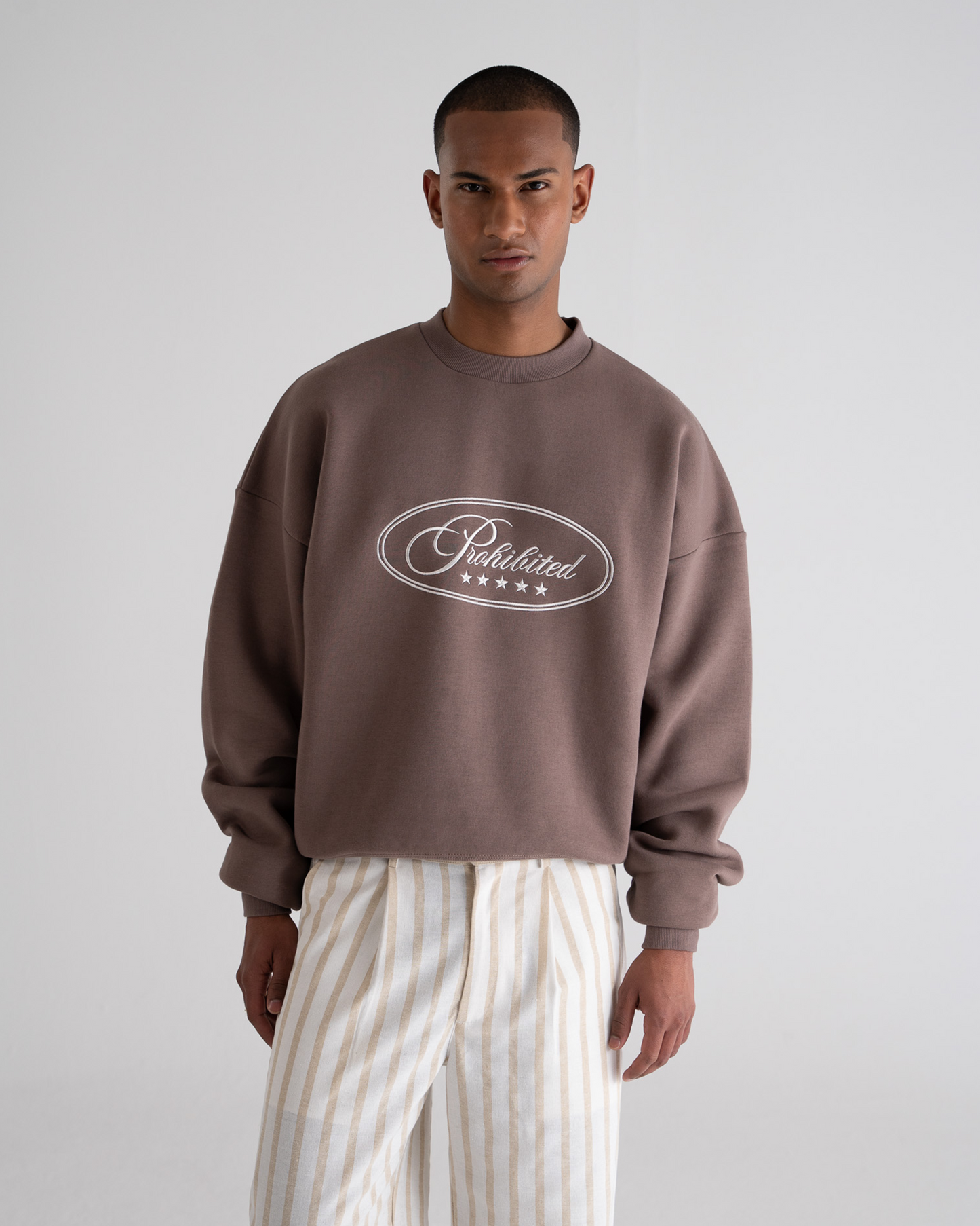 Five-Star Crew Neck Grey