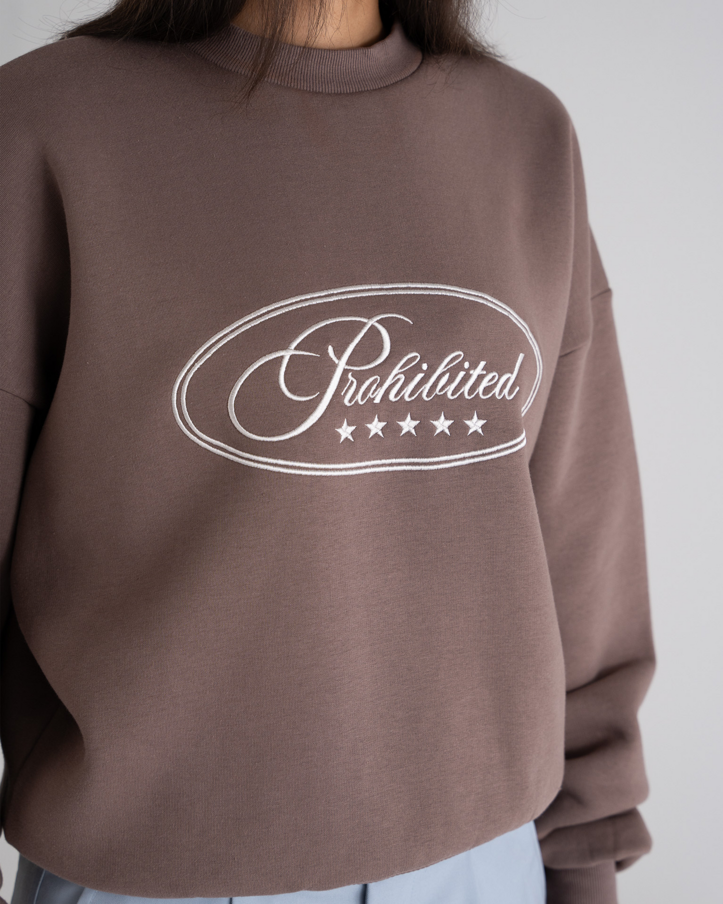 Five-Star Crew Neck Grey