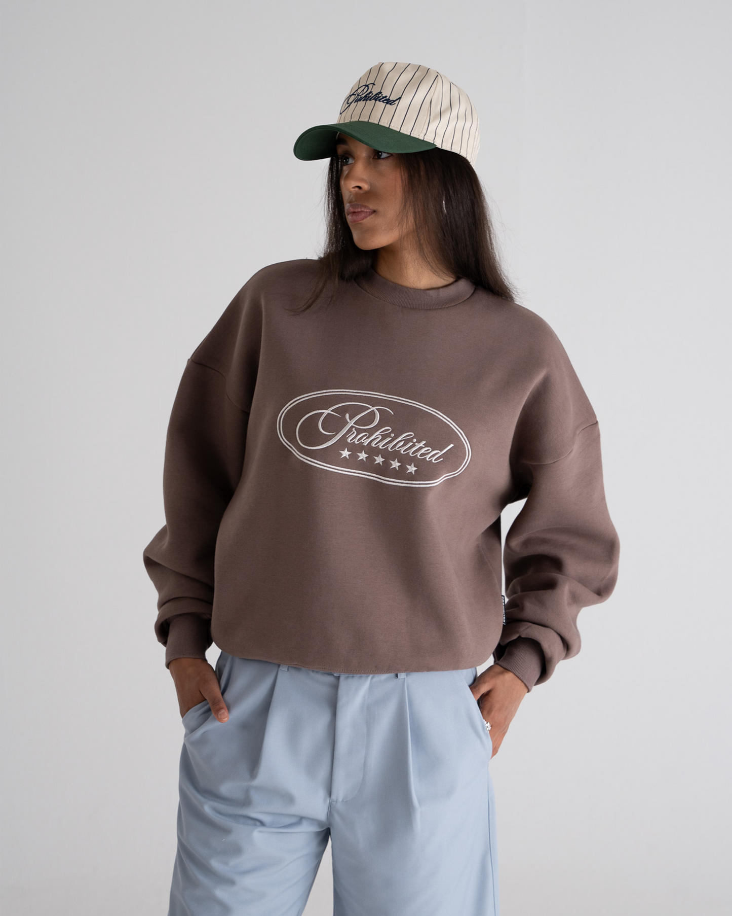 Five-Star Crew Neck Grey