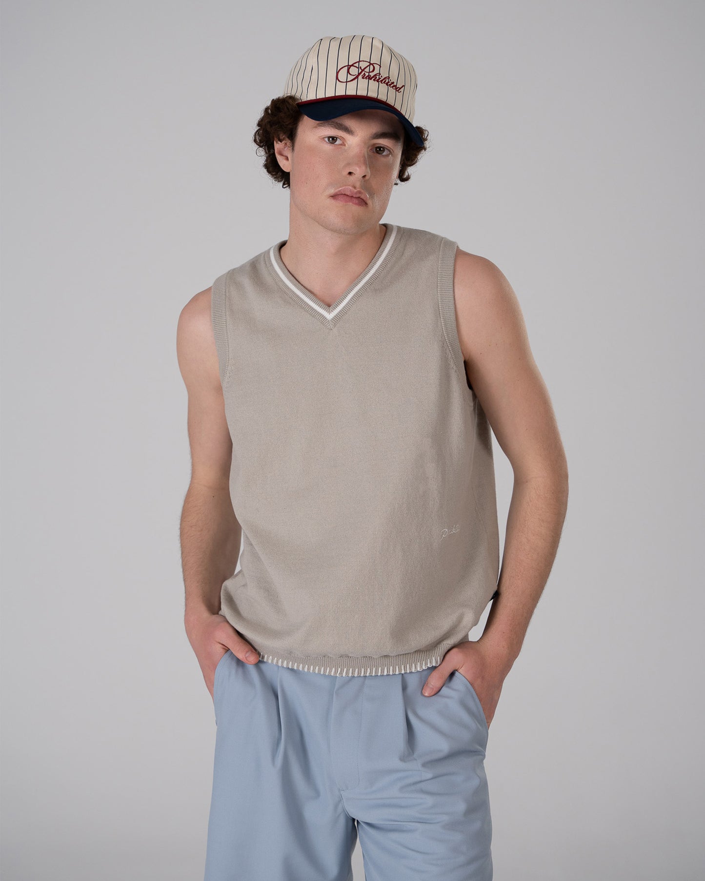 Knitted Vest Grey