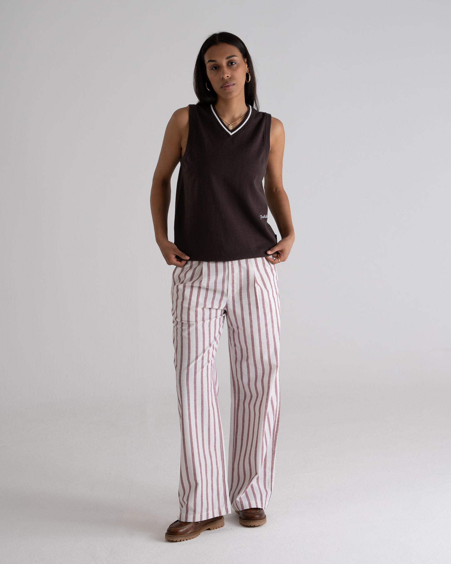 Knitted Vest Taupe