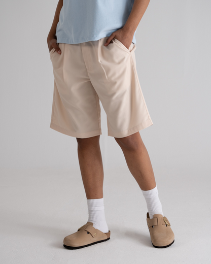 Pleated Shorts Cream
